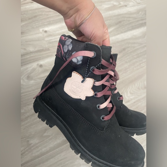 Timberland boots like new worn 2 times special edition - Picture 10 of 10